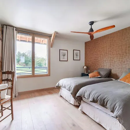 Authentic Timber-frame House In Pays D'auge