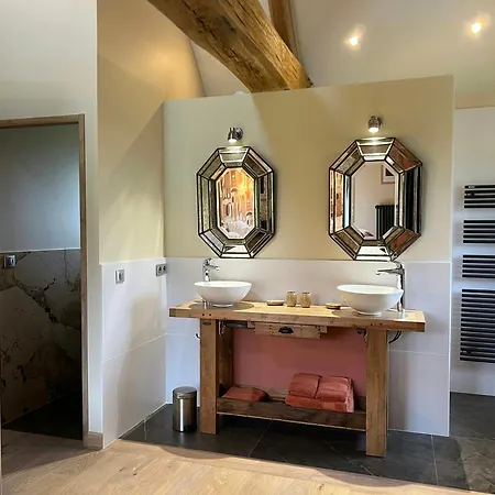 Authentic Timber-frame House In Pays D'auge Bonnebosq